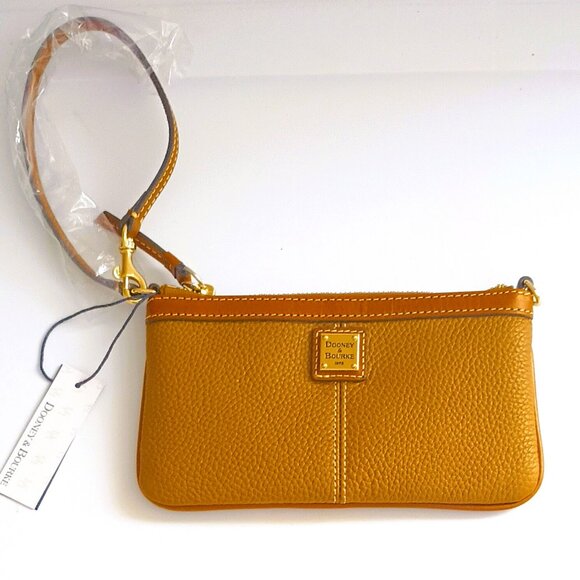 Dooney & Bourke Pebble Grain Wristlet Large Slim Brown Leather - Picture 2 of 9